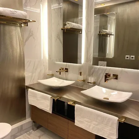 Luxury Flat 16 Tour Eiffel Paris