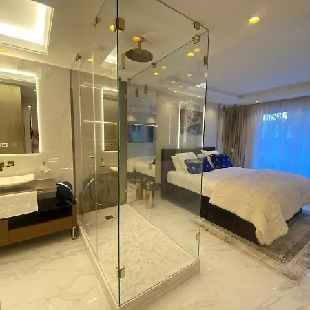 Luxury Flat 16 Tour Eiffel Apartment